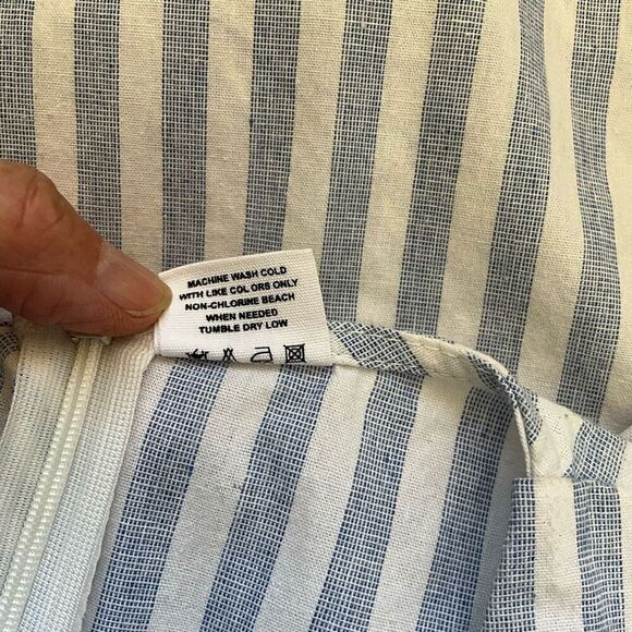 Before Womens Size Medium Sleeveless Bliuse Blue White Stripe Button Details - Picture 11 of 12